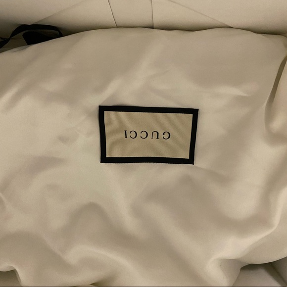 Black Gucci GG Marmont cross body velvet - Picture 3 of 3